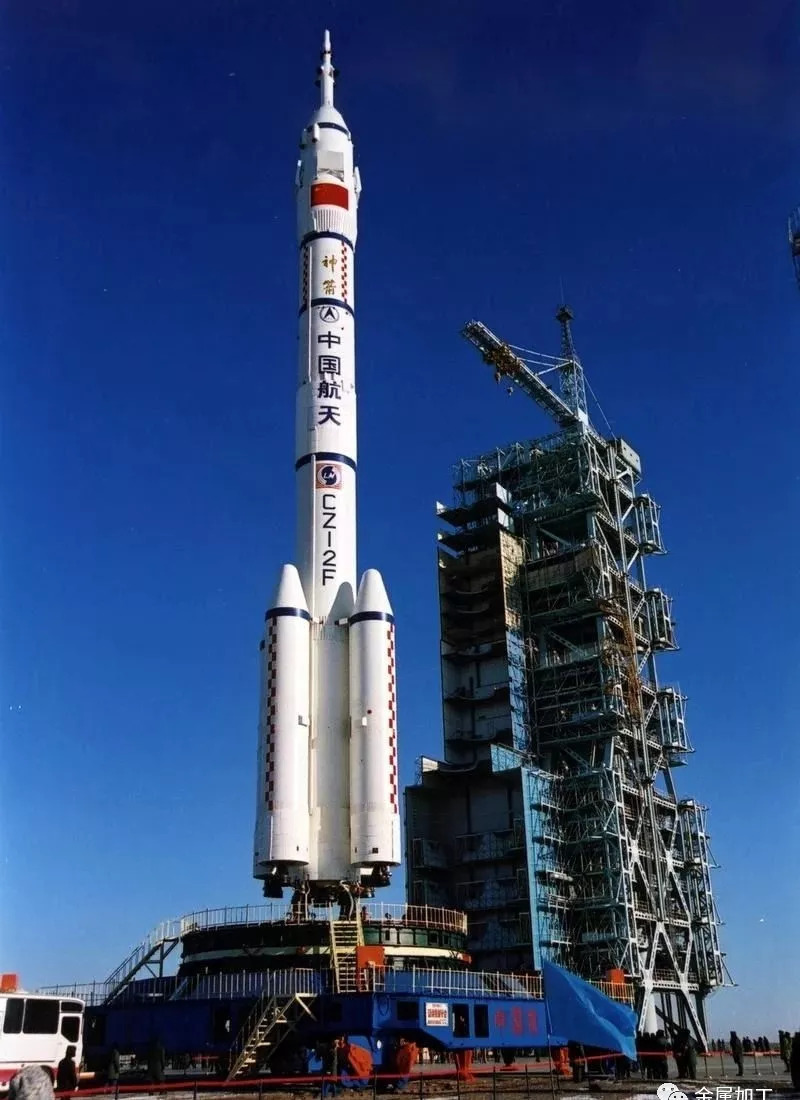 国产智能装备在汽车与航空航天领域的最新应用 技术突破与场景落地